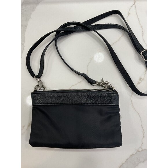 Baggallini Black Leather Trimmed Crossbody Wallet Purse - Picture 1 of 6